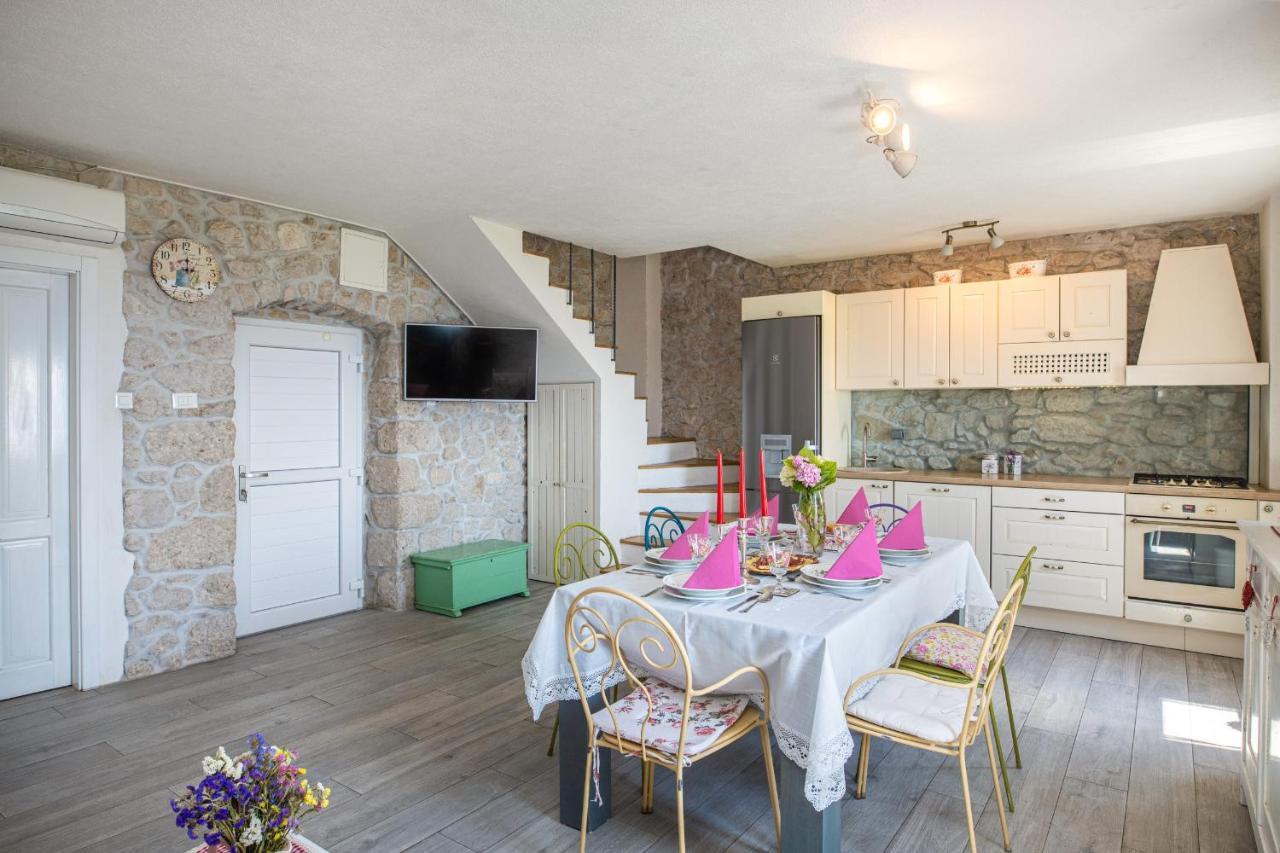 Peaceful Oasis With Whirlpool Holiday home *