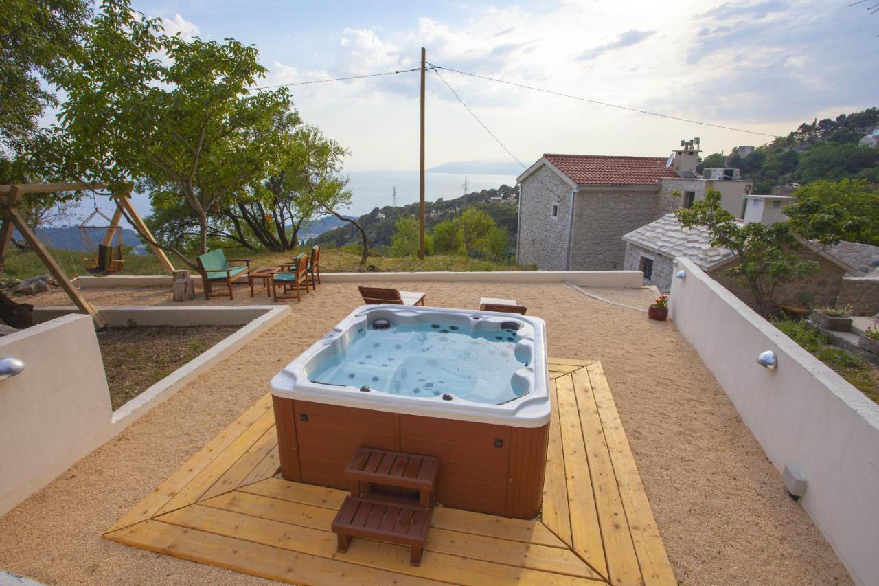 Holiday home Peaceful Oasis With Whirlpool *